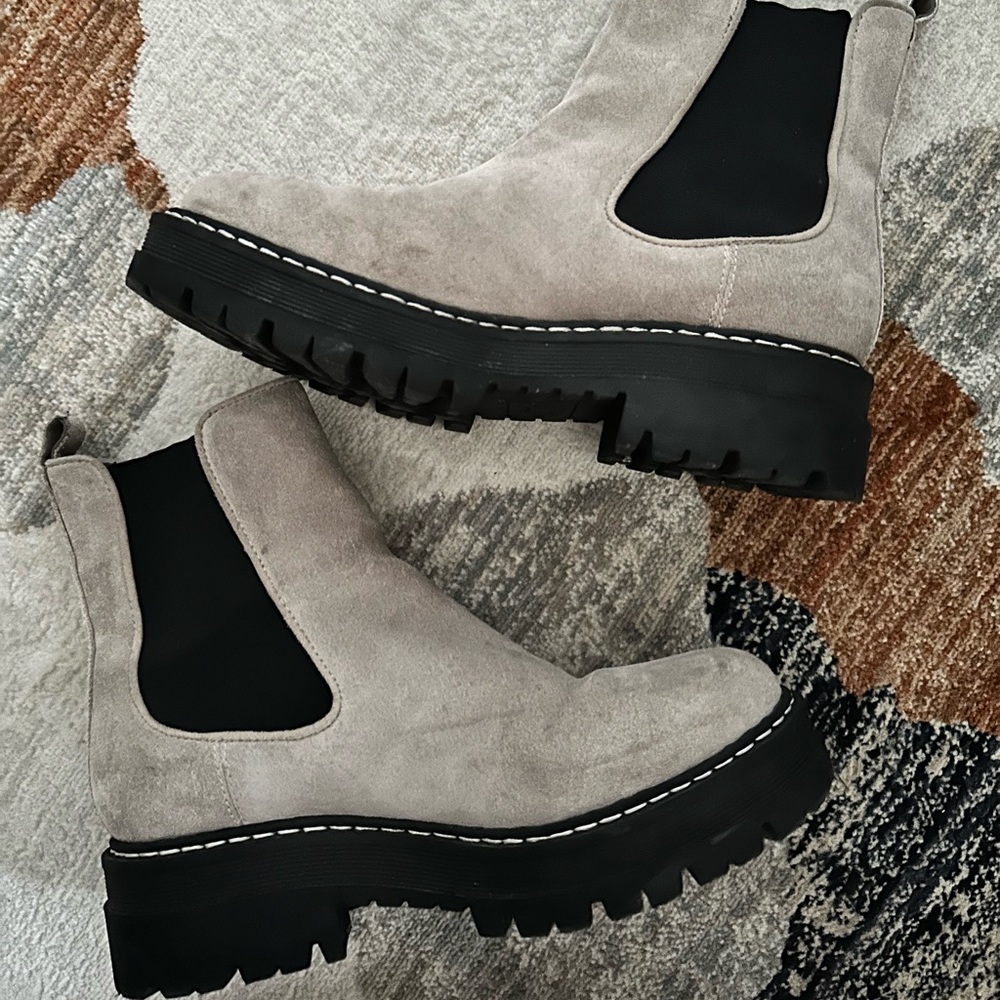 MARC FISHER Chelsea Lugsole Ankle Boot